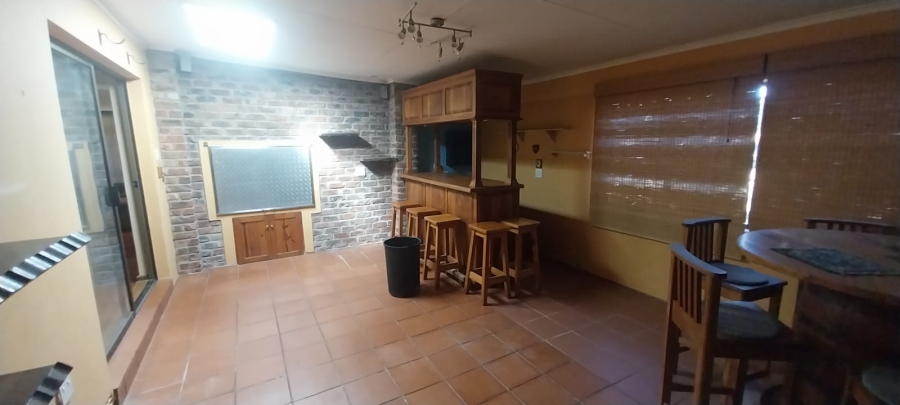 To Let 3 Bedroom Property for Rent in Beacon Bay Eastern Cape